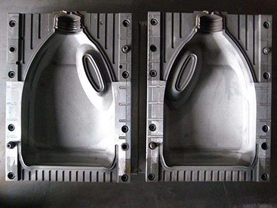 Methods for Improving Wall Thickness Uniformity of Blow-Molded Products